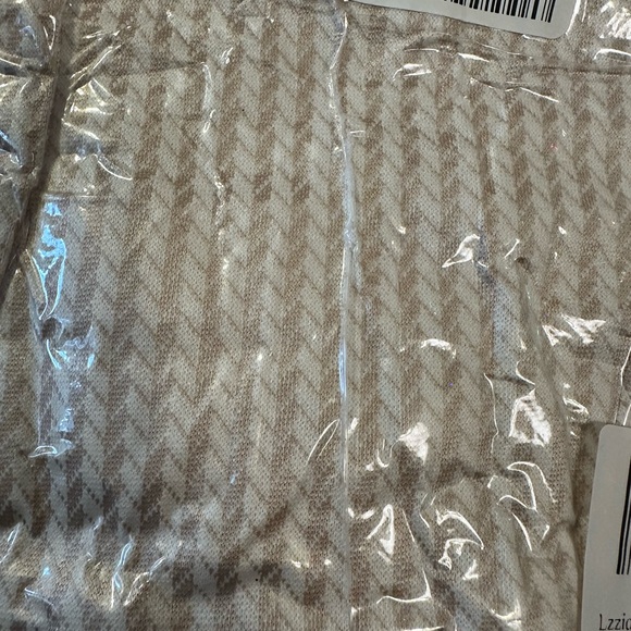 Men's BEIGE Polo Shirt (not color in photo) color is in last photos - Picture 5 of 6